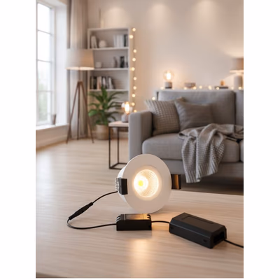 LightSolutions HiluX DS8 alb spot LED reglabil powered by Shelly - lifestyle