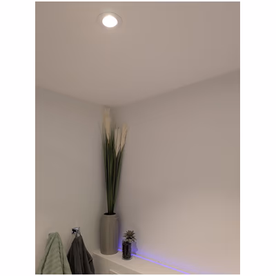 LightSolutions HiluX DS8 alb spot LED reglabil powered by Shelly - lifestyle
