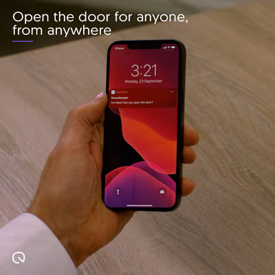 LOQED-TOUCH-SMART-LOCK-BLACK - lifestyle