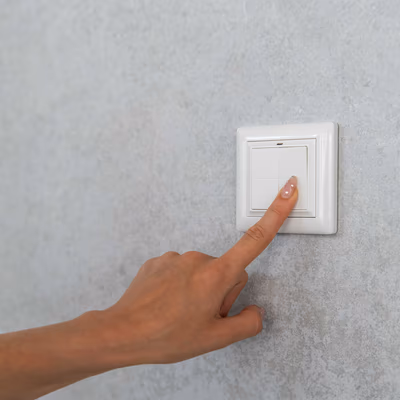 SHELLY-BLU-WALL-SWITCH-4-GIRA-MERTEN - features