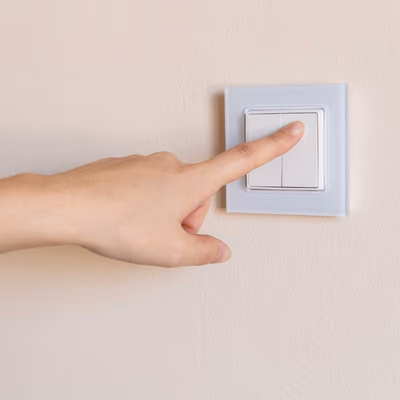 SHELLY-BLU-WALL-SWITCH-4-LEGRAND - lifestyle