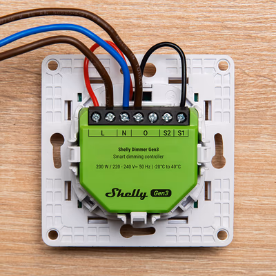SHELLY-DIMMER-GEN3 - lifestyle