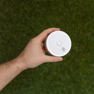 Shelly Plus Smoke - detector de fum WiFi cu alarma 85 dB - main