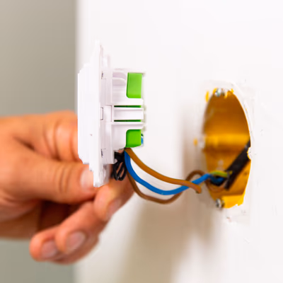 SHELLY-WALL-SWITCH-1-WHITE - lifestyle